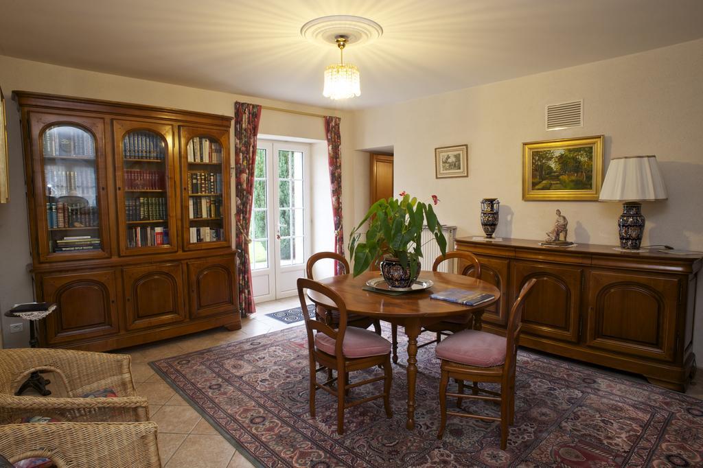Chambres D'Hotes Les Sageais Baguer-Morvan Phòng bức ảnh