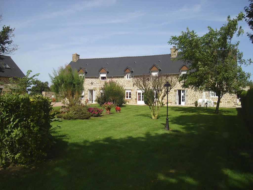 Chambres D'Hotes Les Sageais Baguer-Morvan Phòng bức ảnh